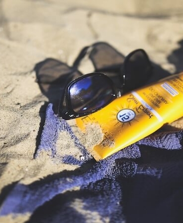 Güneş Kremi Kullanırken Sık Yapılan Hatalar - Yaygın 8 Hata