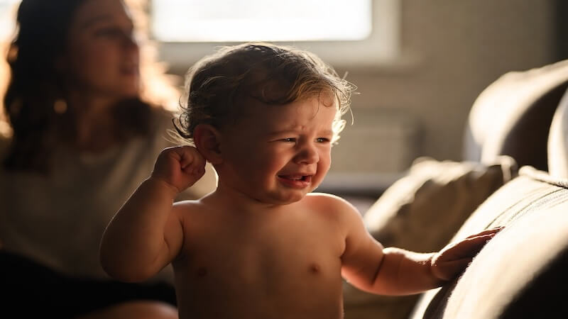 Çocuğunuz Kulağını Sık Çekiştiriyorsa Mesajı Alın