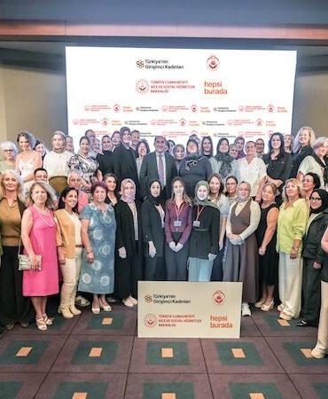 Türkiye’nin Girişimci Kadınları Antalya’da Buluştu: Kadın Girişimcilere Dijital Dünyada Yeni Fırsatlar